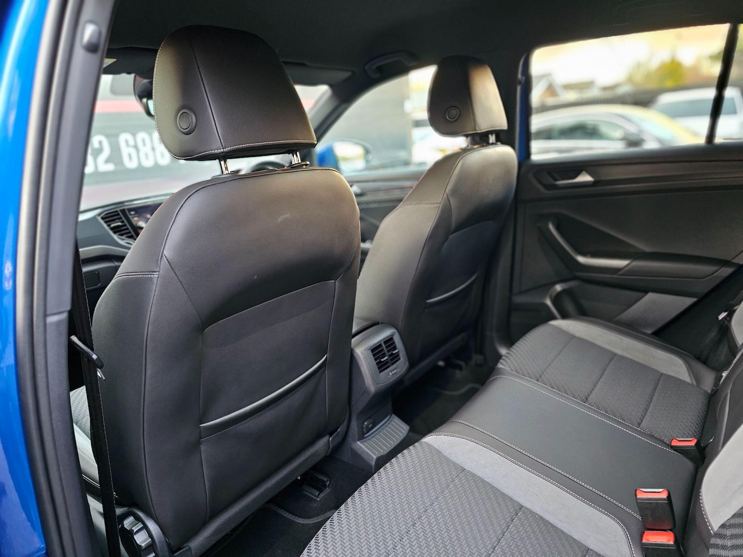 Used Volkswagen T-Roc 2019 for sale - 76752471: Photo 28