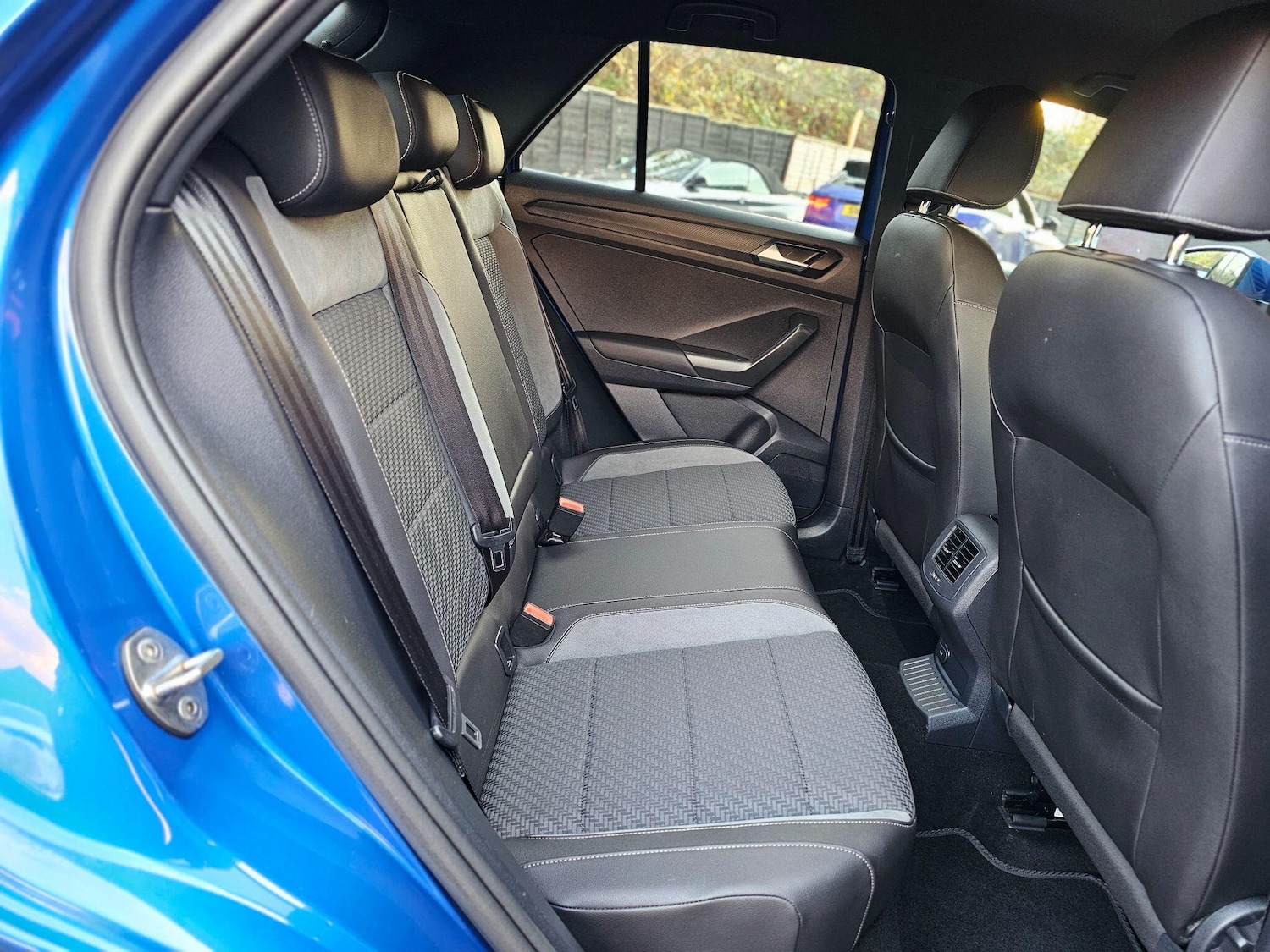 Used Volkswagen T-Roc 2019 for sale - 76752471: Photo 33