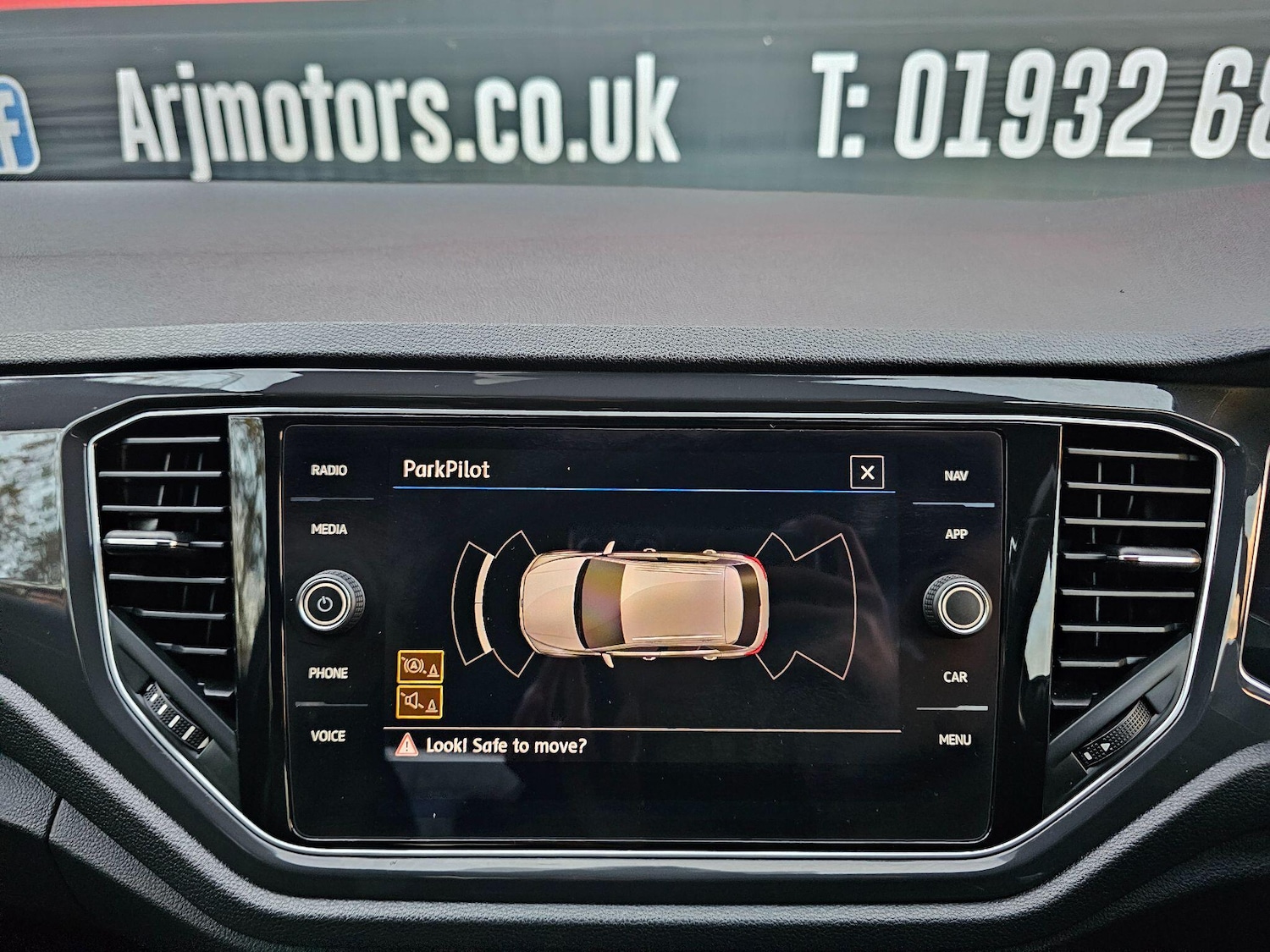 Used Volkswagen T-Roc 2019 for sale - 76752471: Photo 4