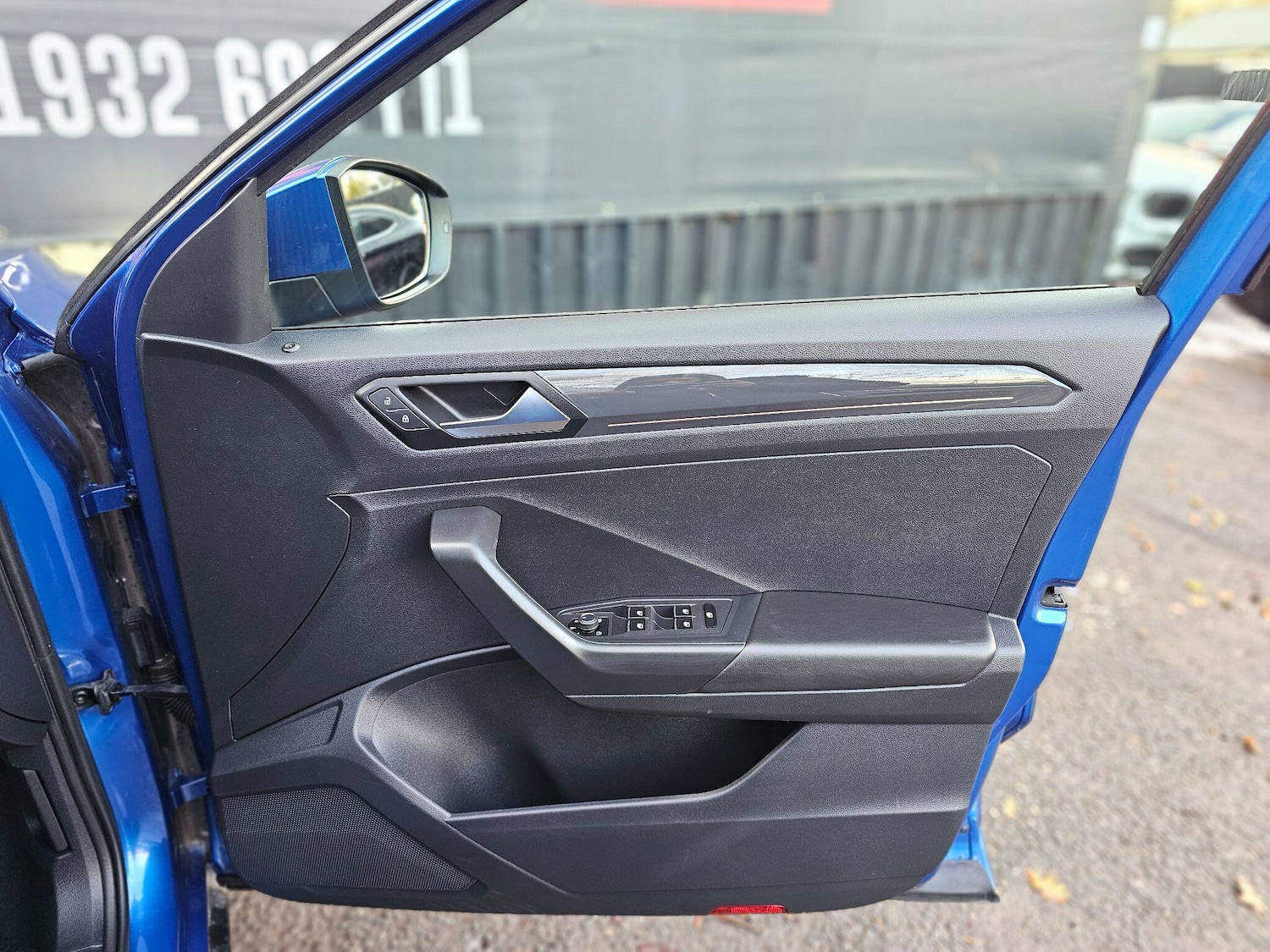 Used Volkswagen T-Roc 2019 for sale - 76752471: Photo 45