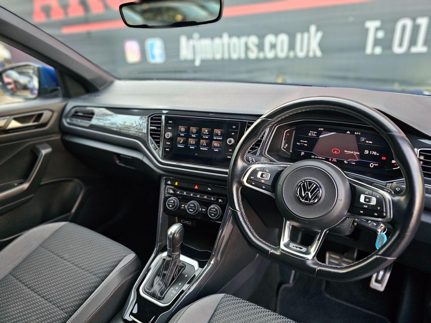 Used Volkswagen T-Roc 2019 for sale - 76752471: Photo 7