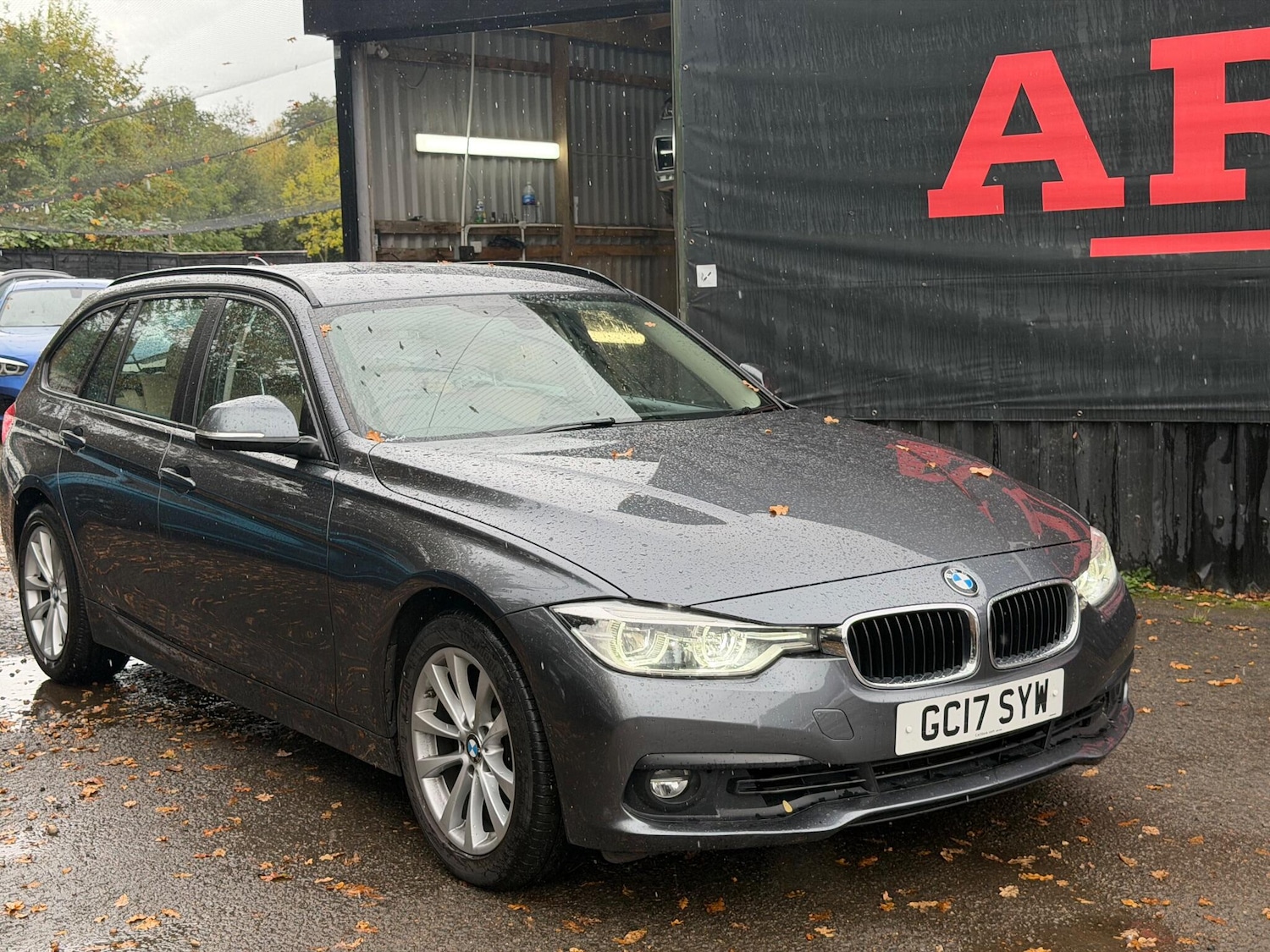 Used BMW 3 Series 2017 for sale - 76608508: Photo 10