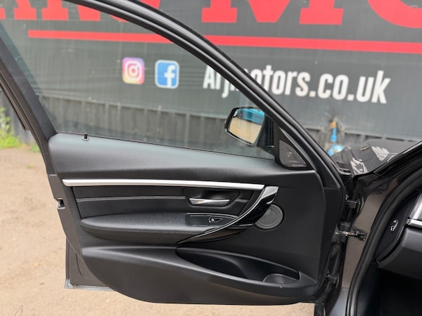 Used BMW 3 Series 2019 for sale - 76306615: Photo 39