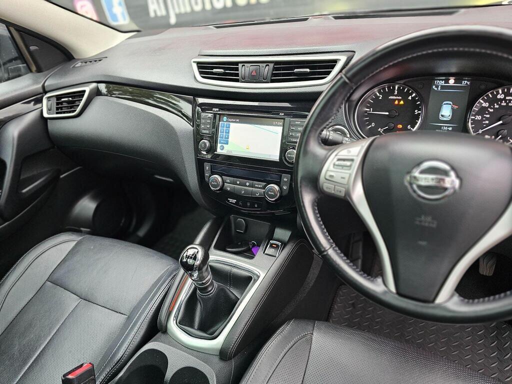 Used Nissan Qashqai 2015 for sale - 76499775: Photo 31