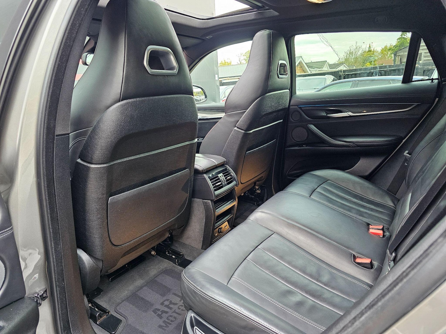 Used BMW x6 M 2017 for sale - 76499759: Photo 31