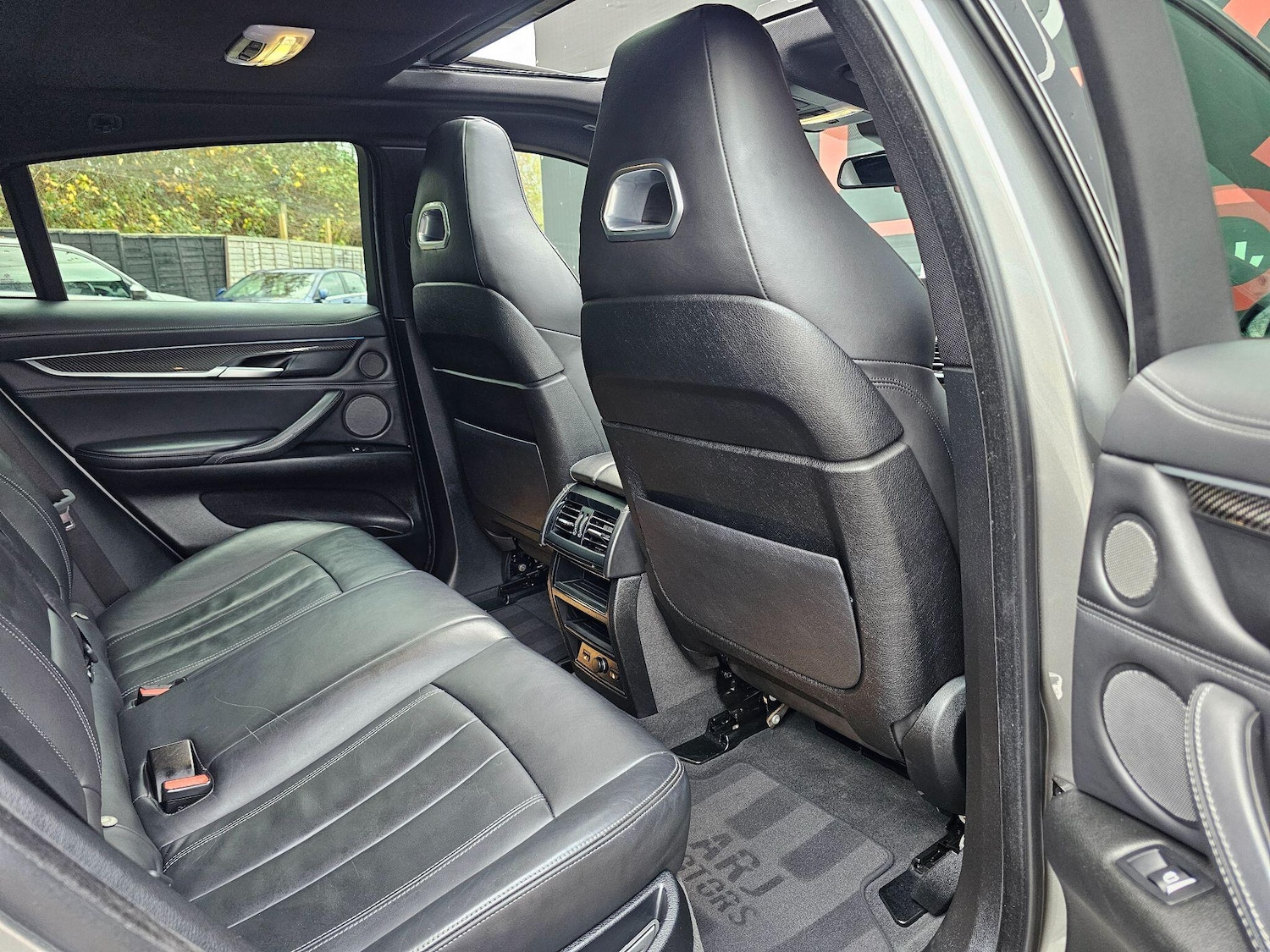 Used BMW x6 M 2017 for sale - 76499759: Photo 43