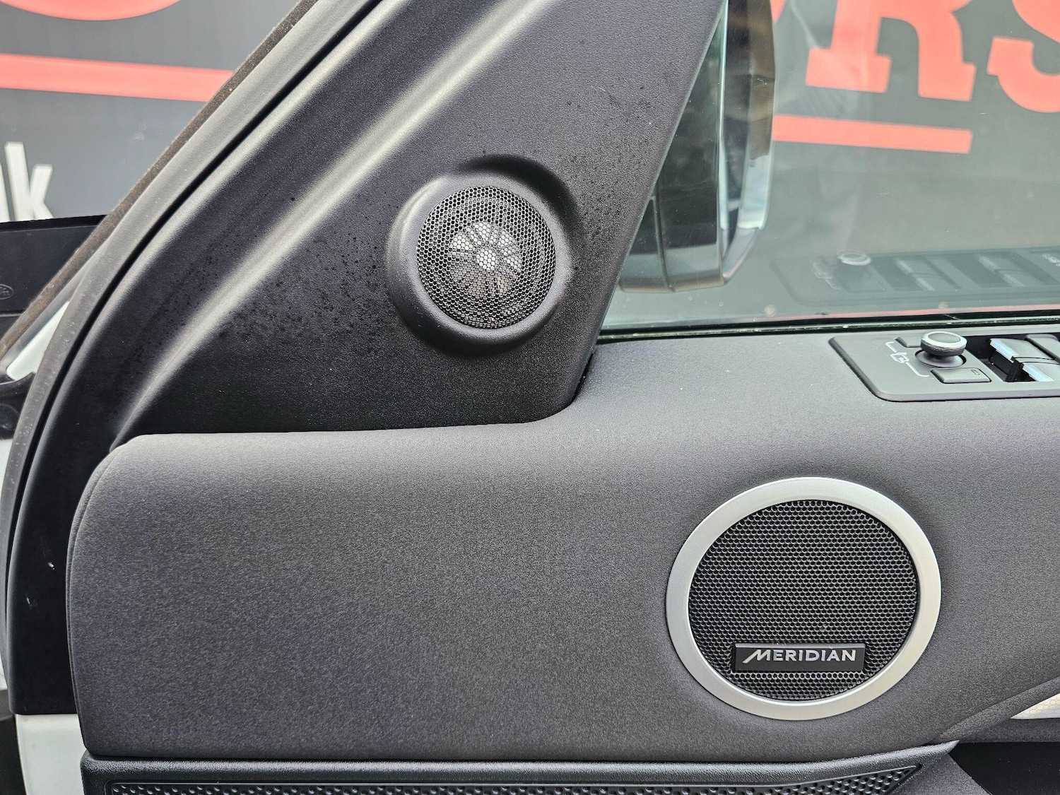 Used Land Rover Discovery 2020 for sale - 76137145: Photo 3