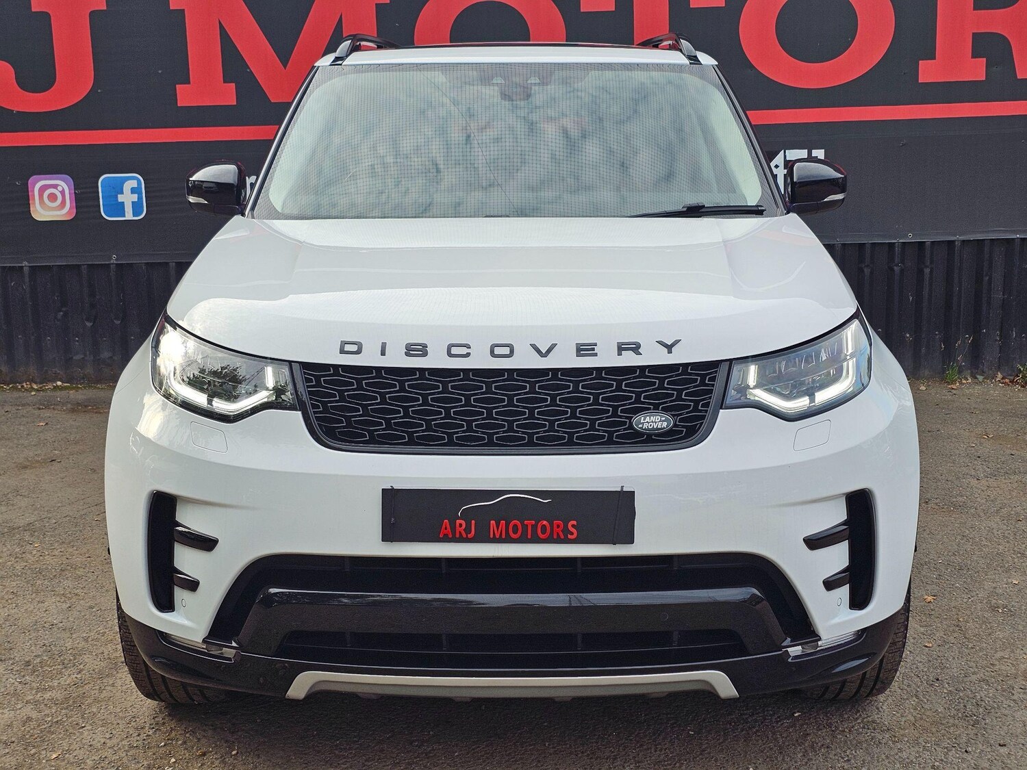 Used Land Rover Discovery 2020 for sale - 76137145: Photo 35