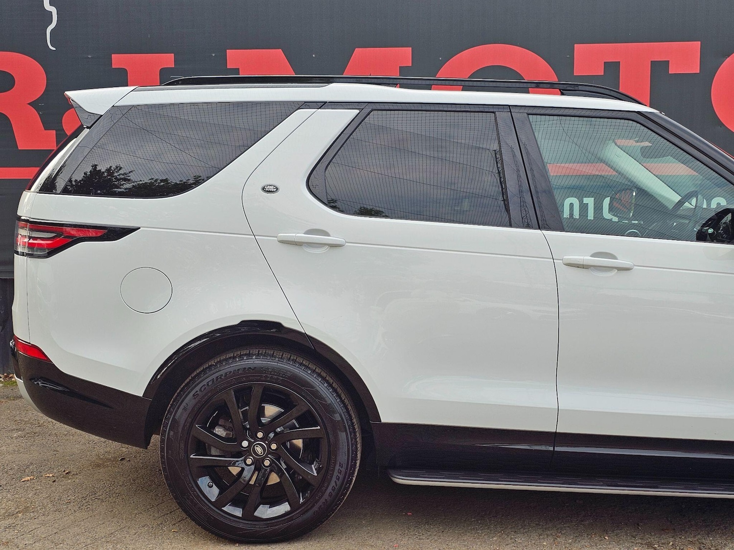 Used Land Rover Discovery 2020 for sale - 76137145: Photo 50