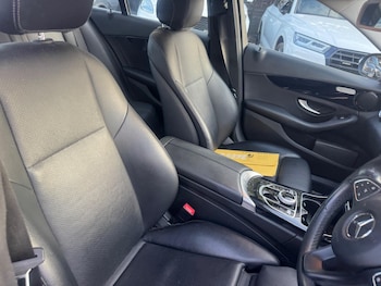 Used Mercedes-Benz C-Class 2017 for sale - 76226400: Photo 2