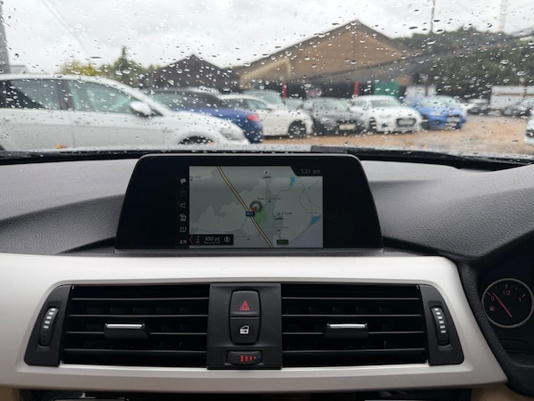 Used BMW 3 Series 2017 for sale - 76326651: Photo 3