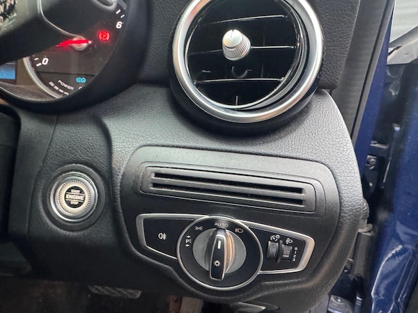 Used Mercedes-Benz C Class 2019 for sale - 76284124: Photo 11