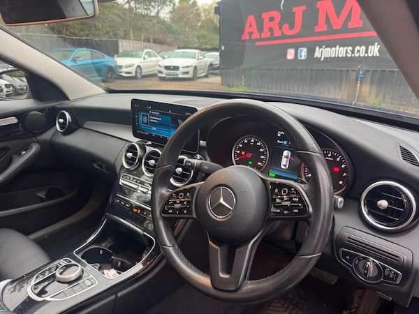 Used Mercedes-Benz C Class 2019 for sale - 76284124: Photo 2
