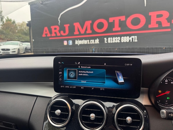 Used Mercedes-Benz C Class 2019 for sale - 76284124: Photo 5