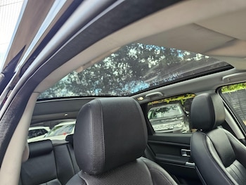 Used Land Rover Discovery Sport 2018 for sale - 75782350: Photo