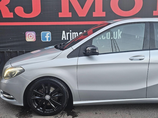 Used Mercedes-Benz B-Class 2014 for sale - 76199844: Photo 11