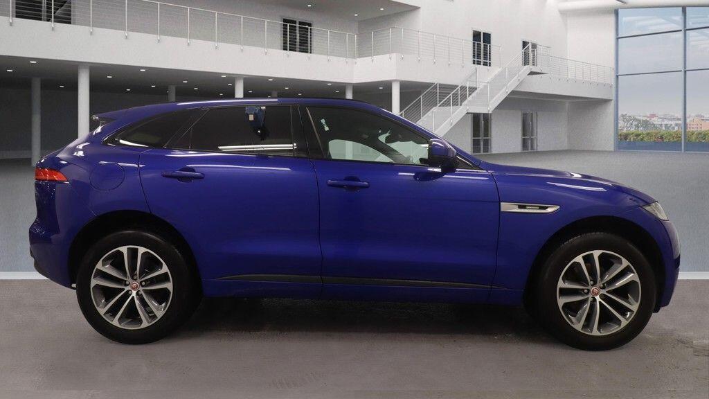 Used Jaguar F-Pace 2018 for sale - 76742289: Photo 9