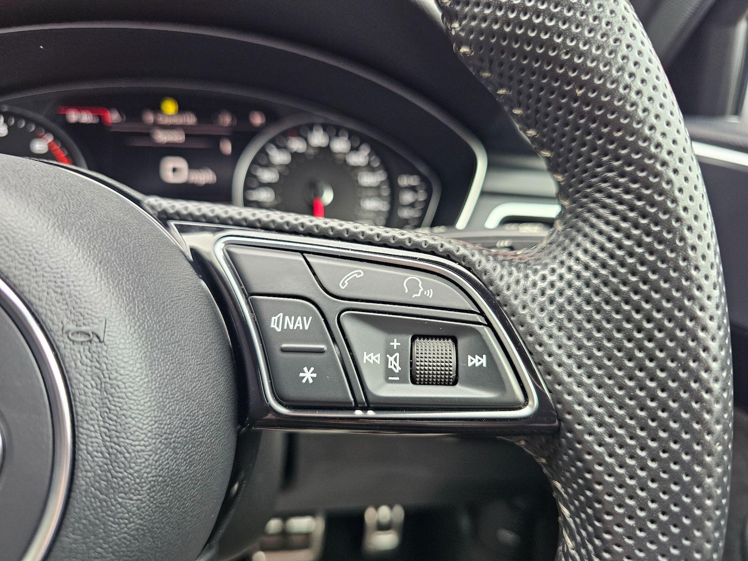 Used Audi A4 2019 for sale - 76457356: Photo 35