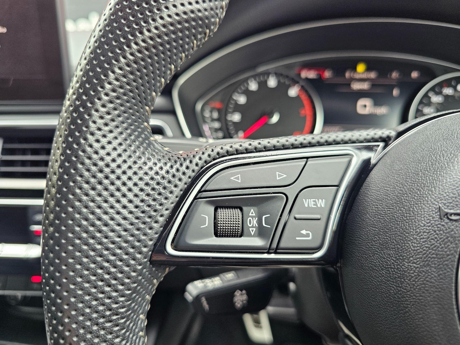 Used Audi A4 2019 for sale - 76457356: Photo 37