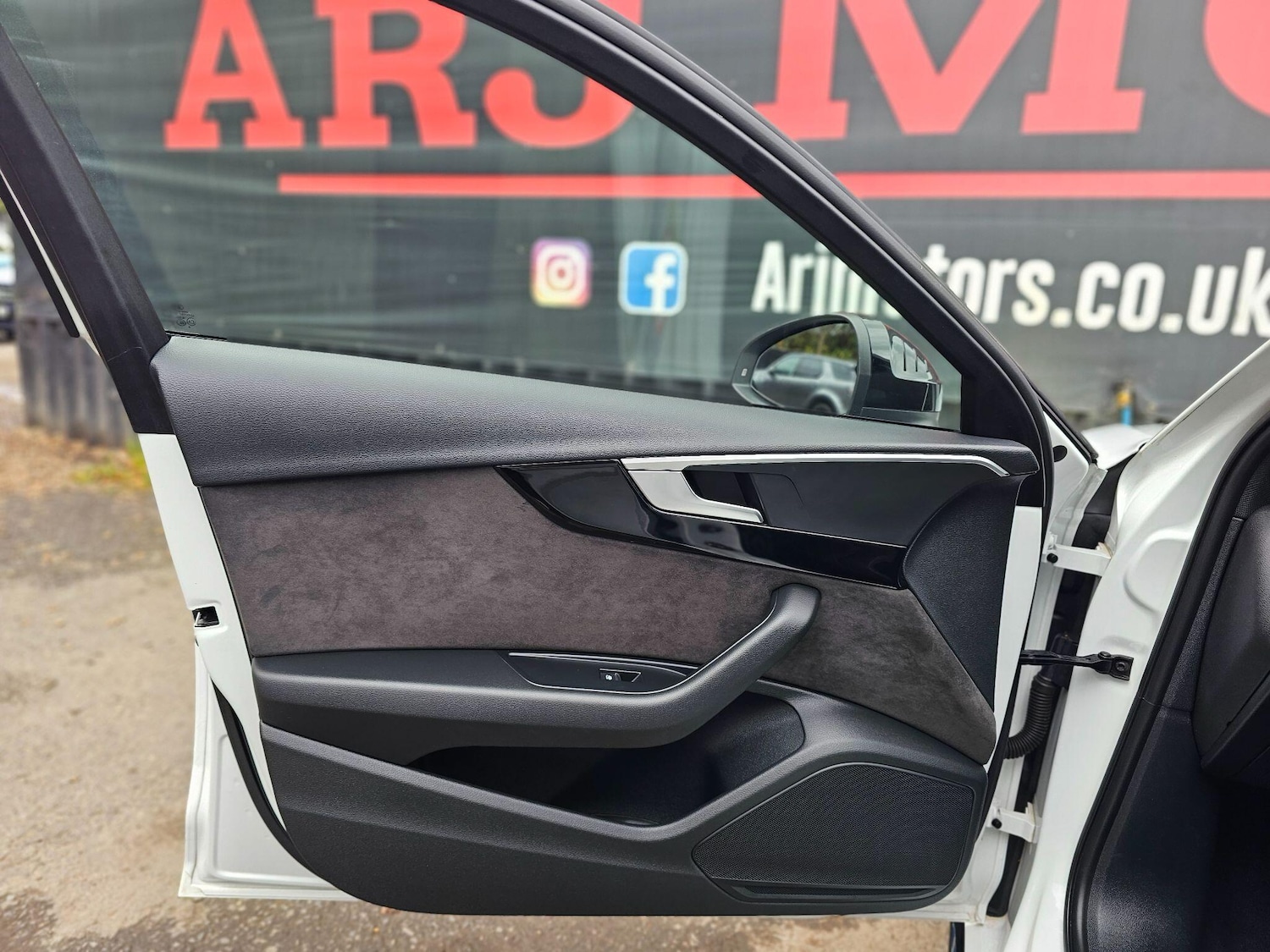 Used Audi A4 2019 for sale - 76457356: Photo 40