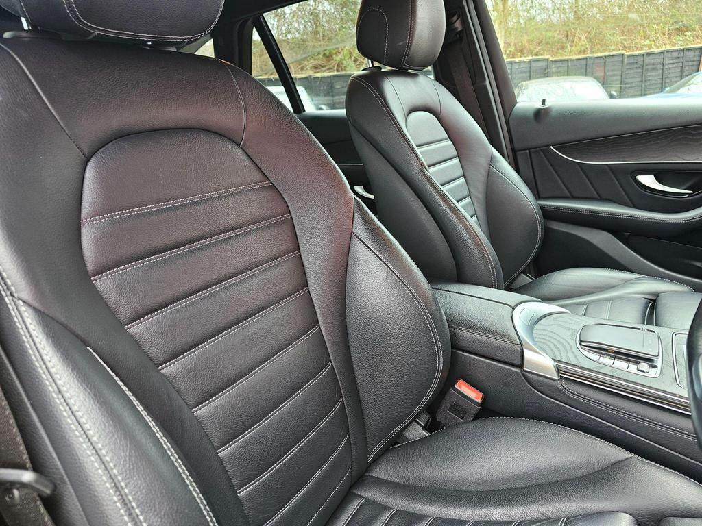 Used Mercedes-Benz GLC 2019 for sale - 76360747: Photo 14