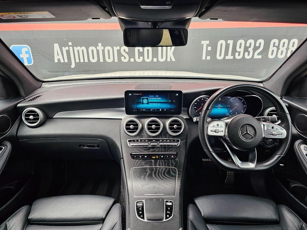 Used Mercedes-Benz GLC 2019 for sale - 76360747: Photo 2