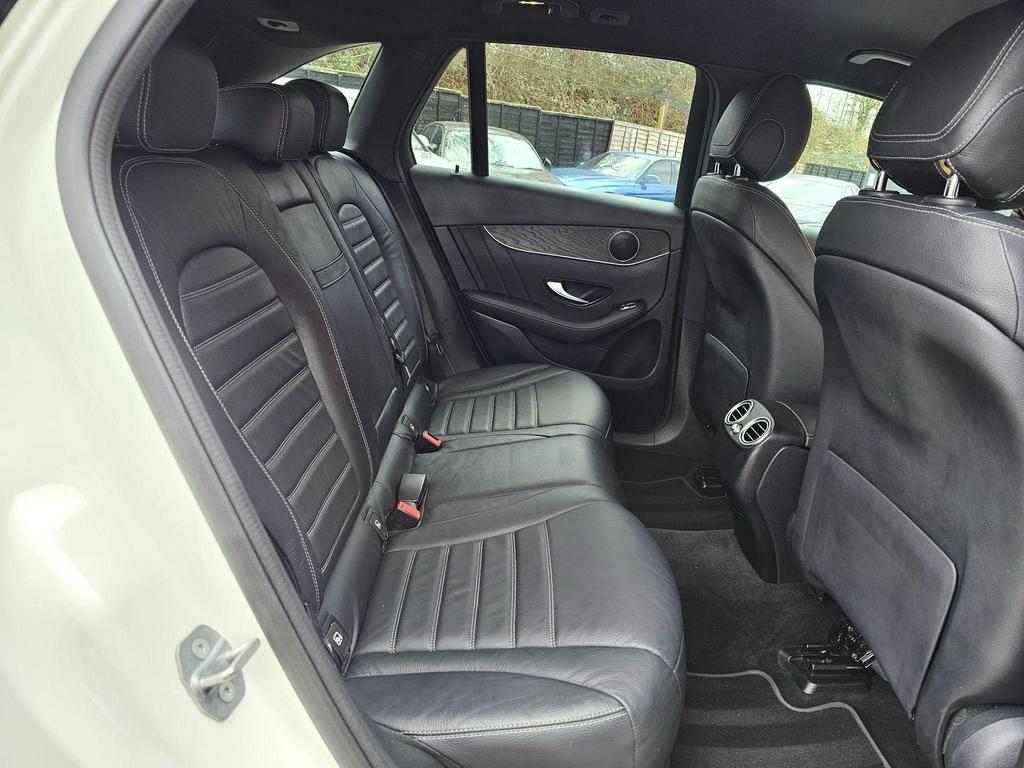 Used Mercedes-Benz GLC 2019 for sale - 76360747: Photo 30