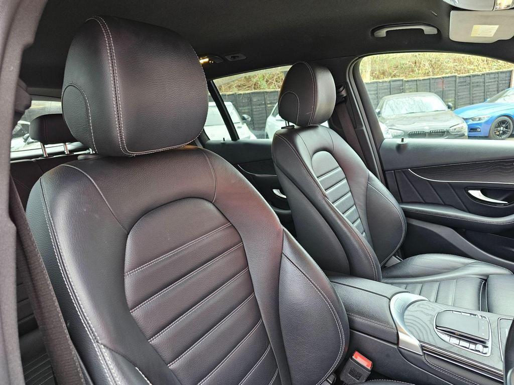 Used Mercedes-Benz GLC 2019 for sale - 76360747: Photo 5