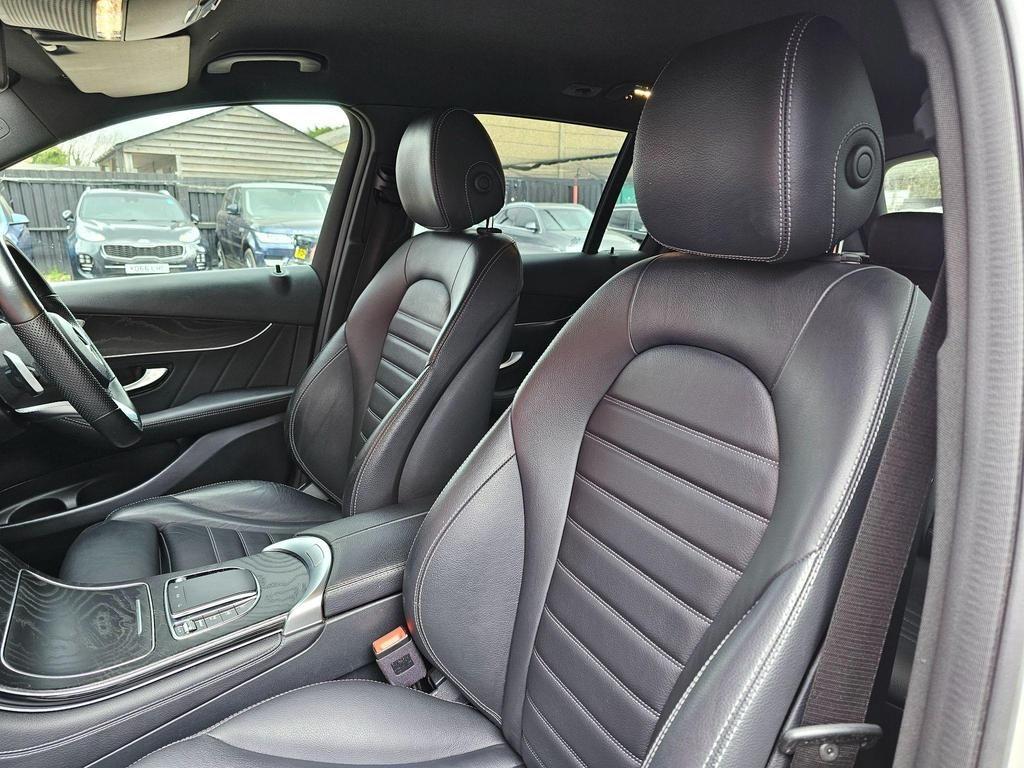 Used Mercedes-Benz GLC 2019 for sale - 76360747: Photo 8