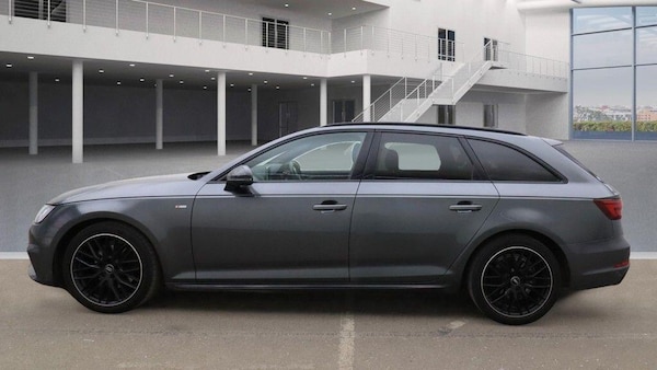Used Audi A4 Avant 2018 for sale - 76326857: Photo 11
