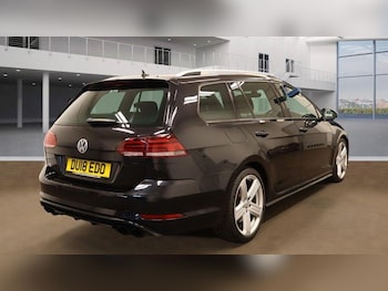 Used Volkswagen Golf 2018 for sale - 75884065: Photo