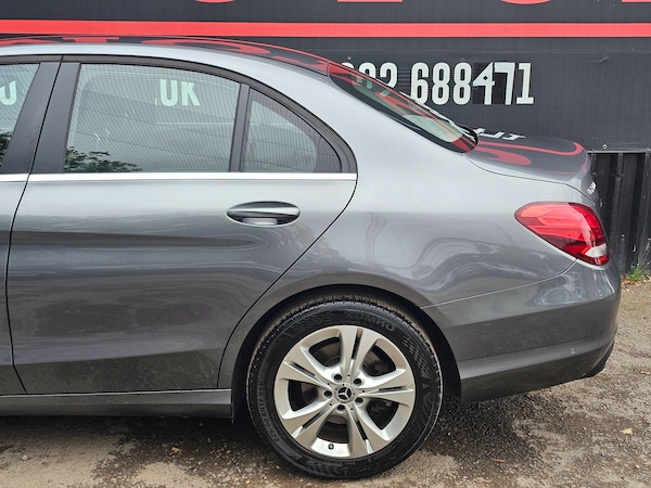 Used Mercedes-Benz C Class 2017 for sale - 76270983: Photo 11