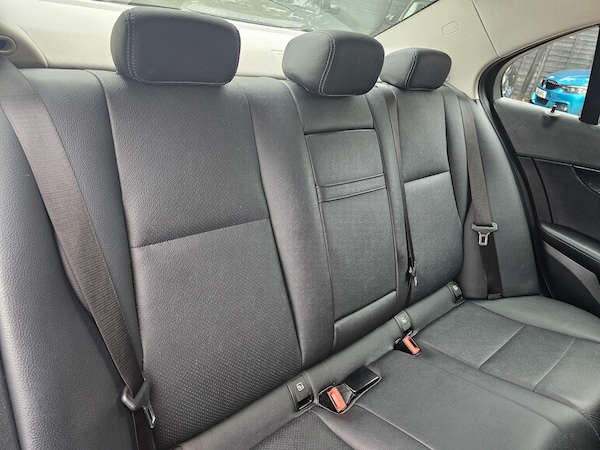 Used Mercedes-Benz C Class 2017 for sale - 76270983: Photo 33