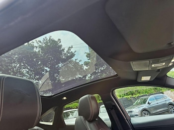 Used Jaguar E-Pace 2018 for sale - 76485624: Photo