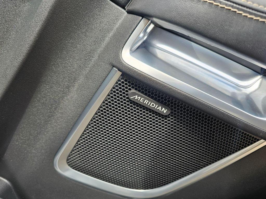 Used Jaguar E-Pace 2018 for sale - 76485624: Photo 4