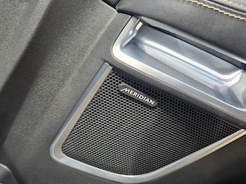 Used Jaguar E-Pace 2018 for sale - 76485624: Photo