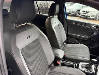 Used Volkswagen T-Roc 2019 for sale - 76592232: Photo