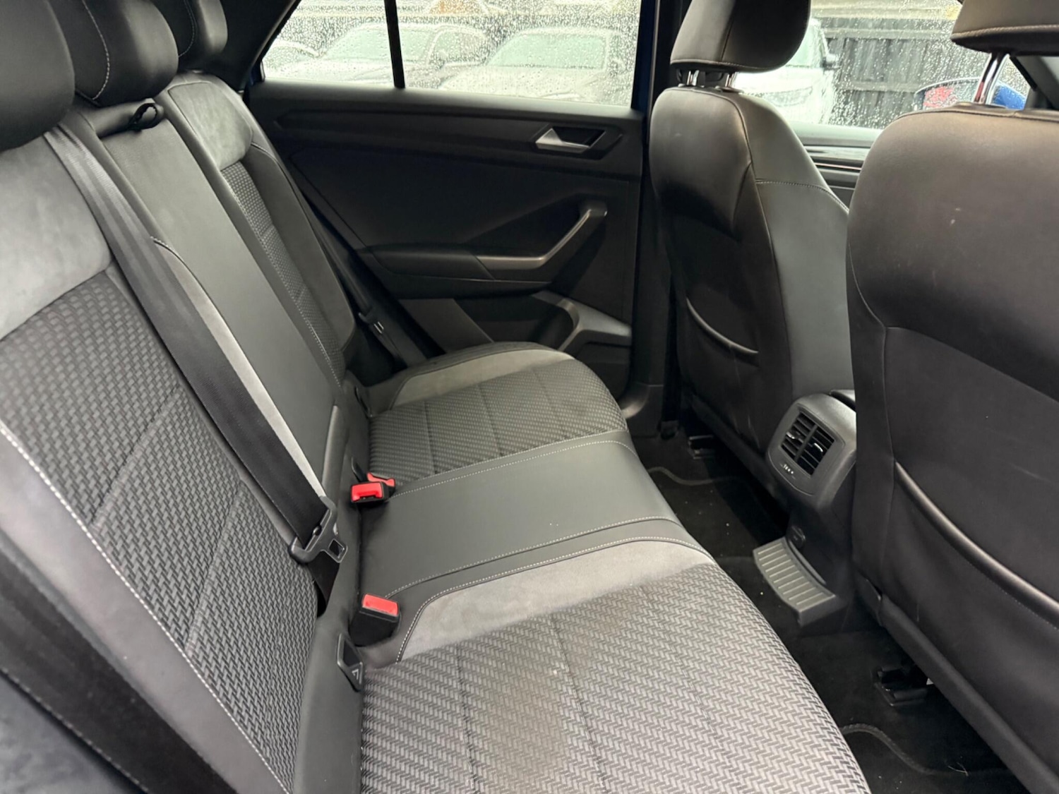 Used Volkswagen T-Roc 2019 for sale - 76592232: Photo 6