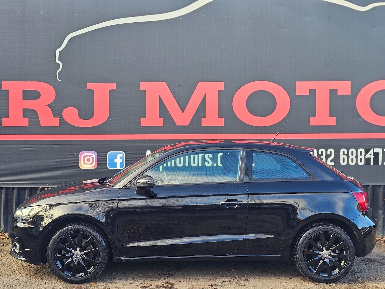 Used Audi A1 2011 for sale - 76644747: Photo 18