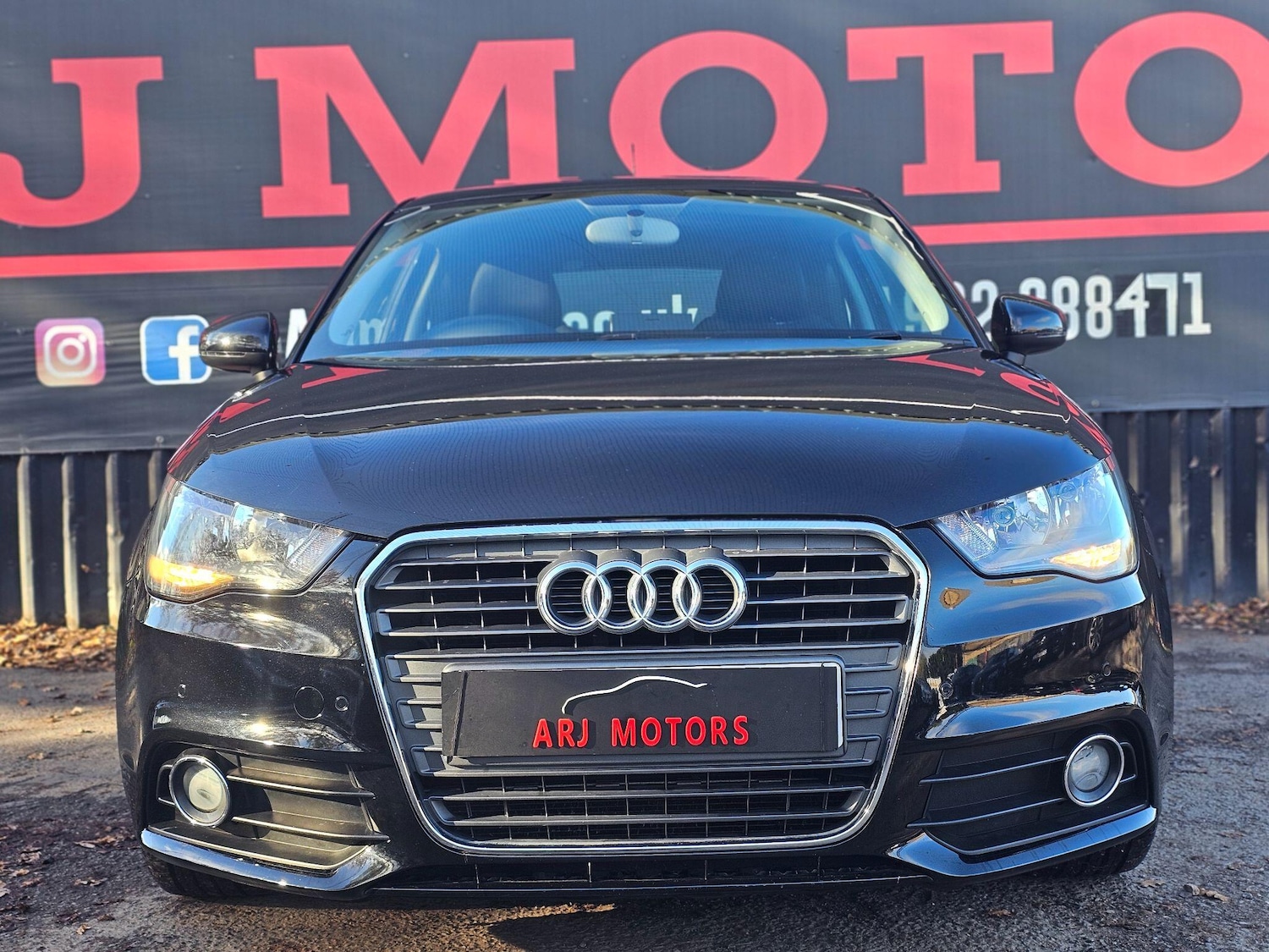 Used Audi A1 2011 for sale - 76644747: Photo 3