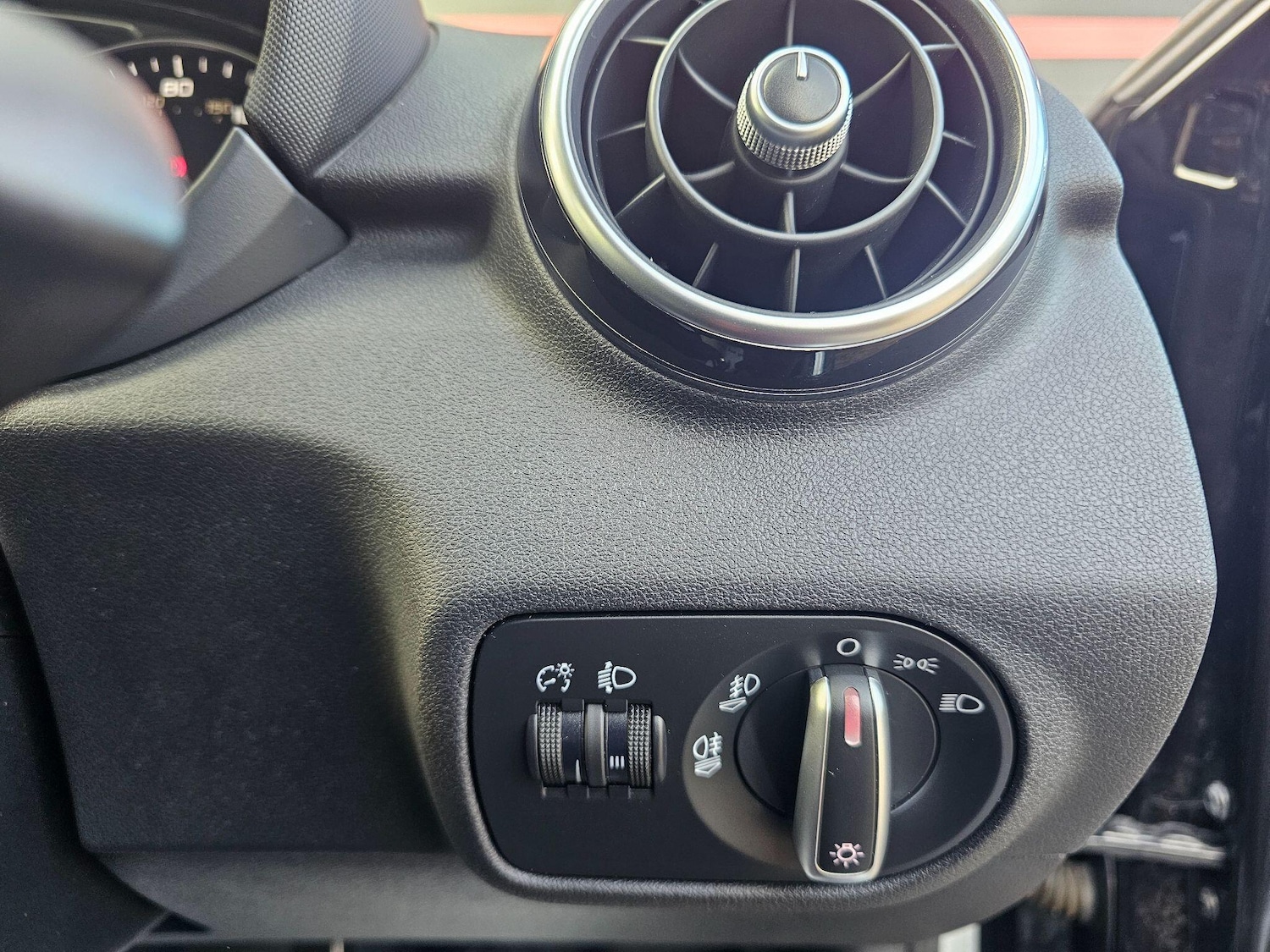 Used Audi A1 2011 for sale - 76644747: Photo 37