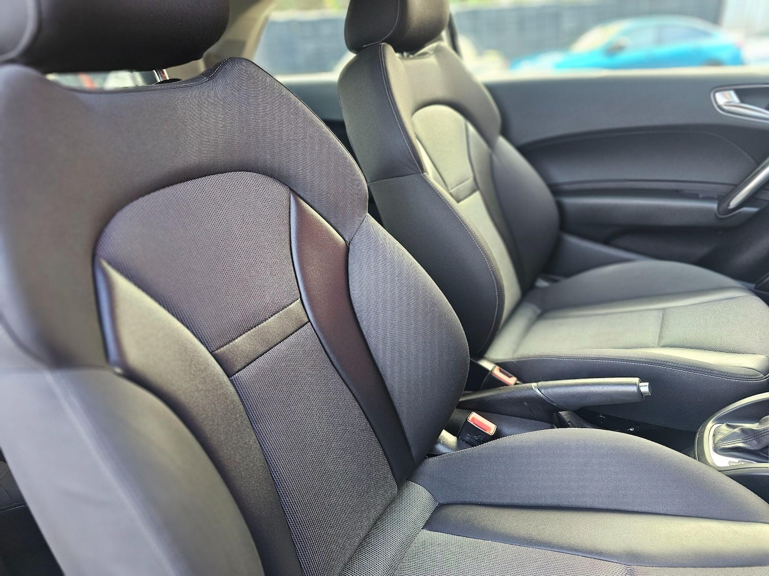 Used Audi A1 2011 for sale - 76644747: Photo 4