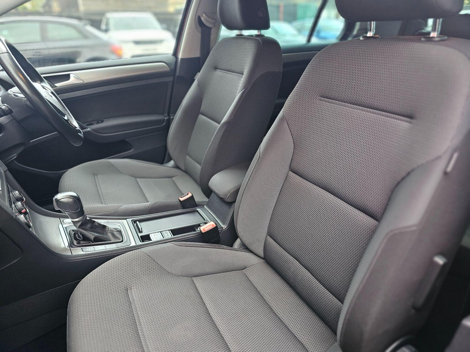 Used Volkswagen Golf 2017 for sale - 76549678: Photo 13