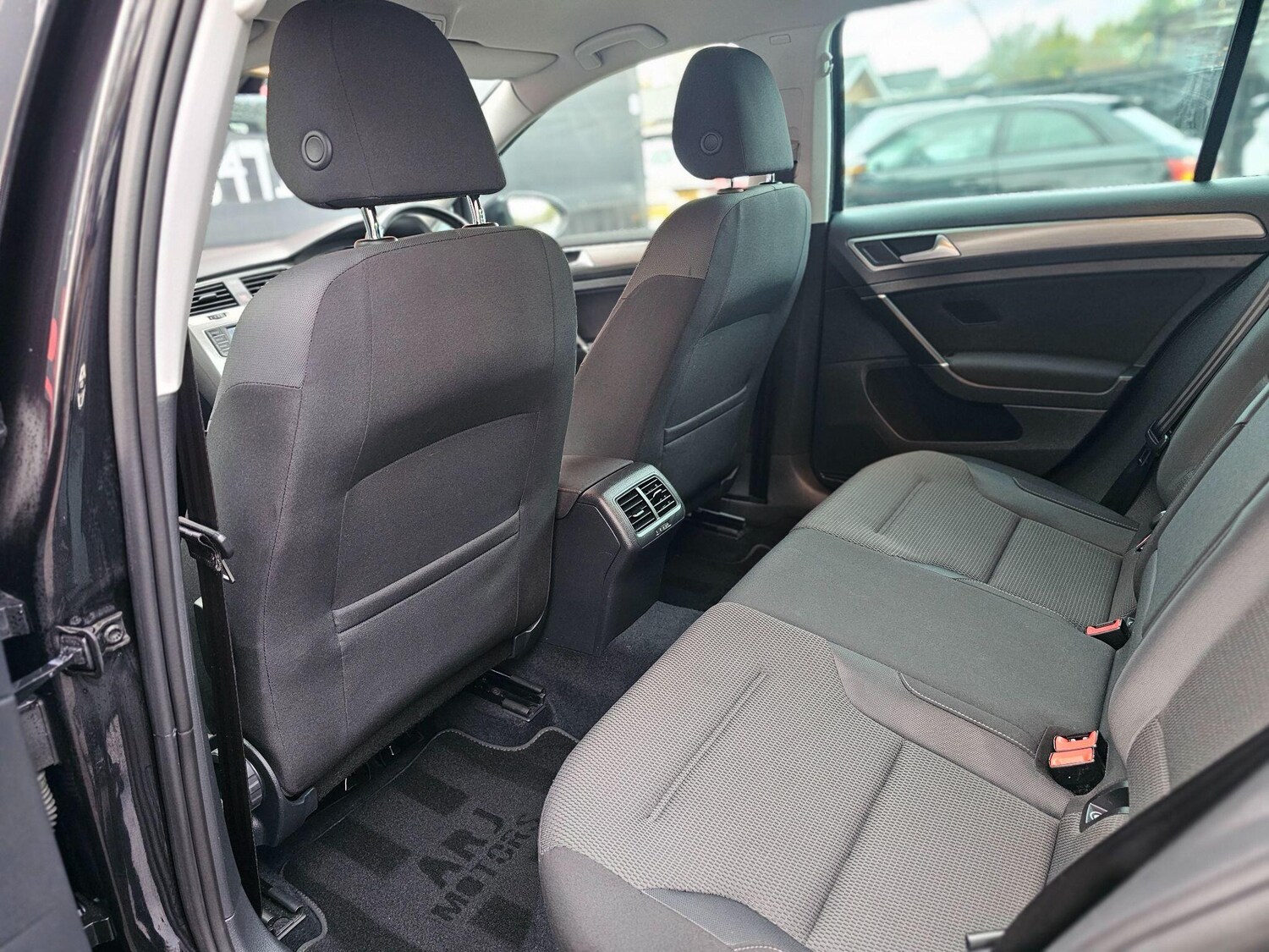 Used Volkswagen Golf 2017 for sale - 76549678: Photo 31