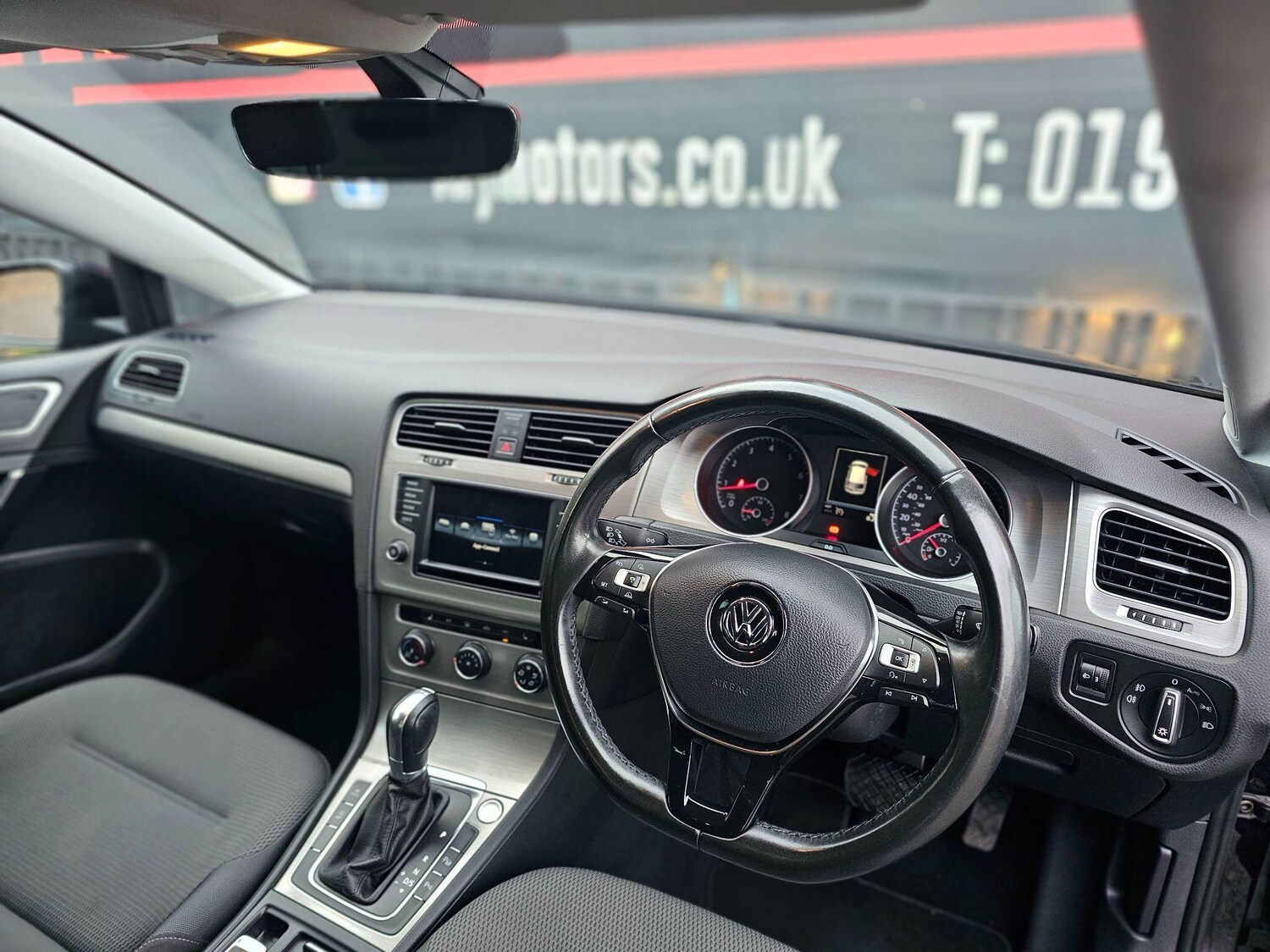 Used Volkswagen Golf 2017 for sale - 76549678: Photo 34