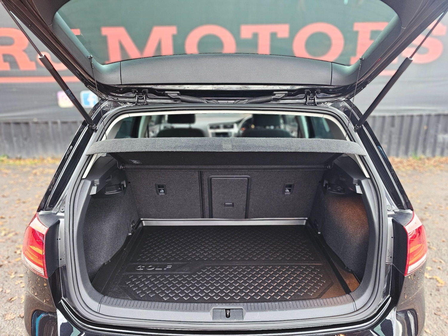 Used Volkswagen Golf 2017 for sale - 76549678: Photo 62