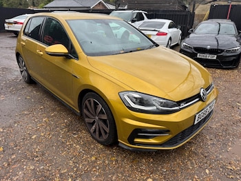 Used Volkswagen Golf 2018 for sale - 76473263: Photo
