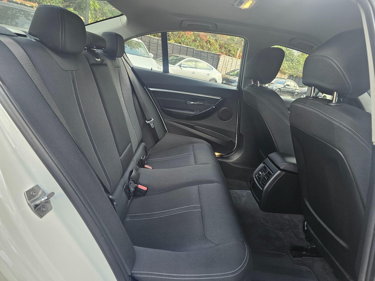 Used BMW 3 Series 2018 for sale - 76095044: Photo 16