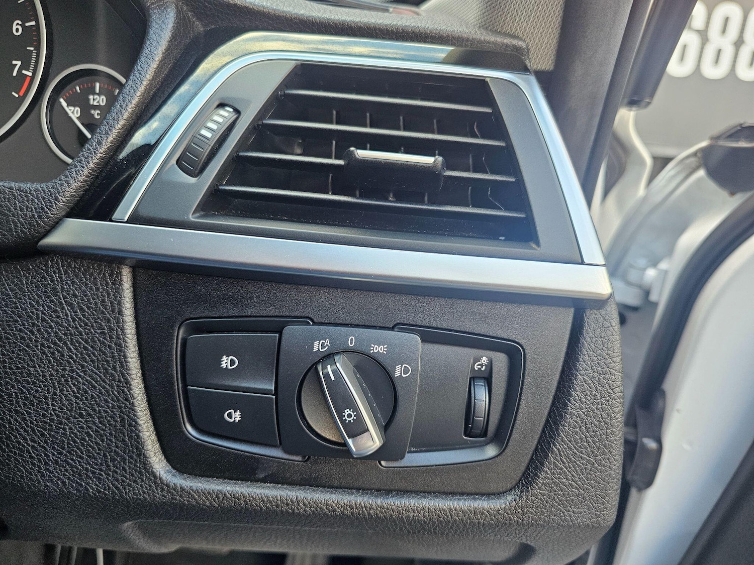 Used BMW 3 Series 2018 for sale - 76095044: Photo 31