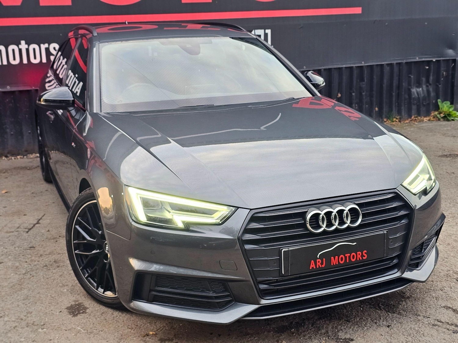 Used Audi A4 Avant 2018 for sale - 76399001: Photo 30
